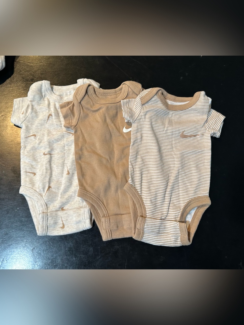 Nike Baby Bodysuit Trio in Tan and Cream